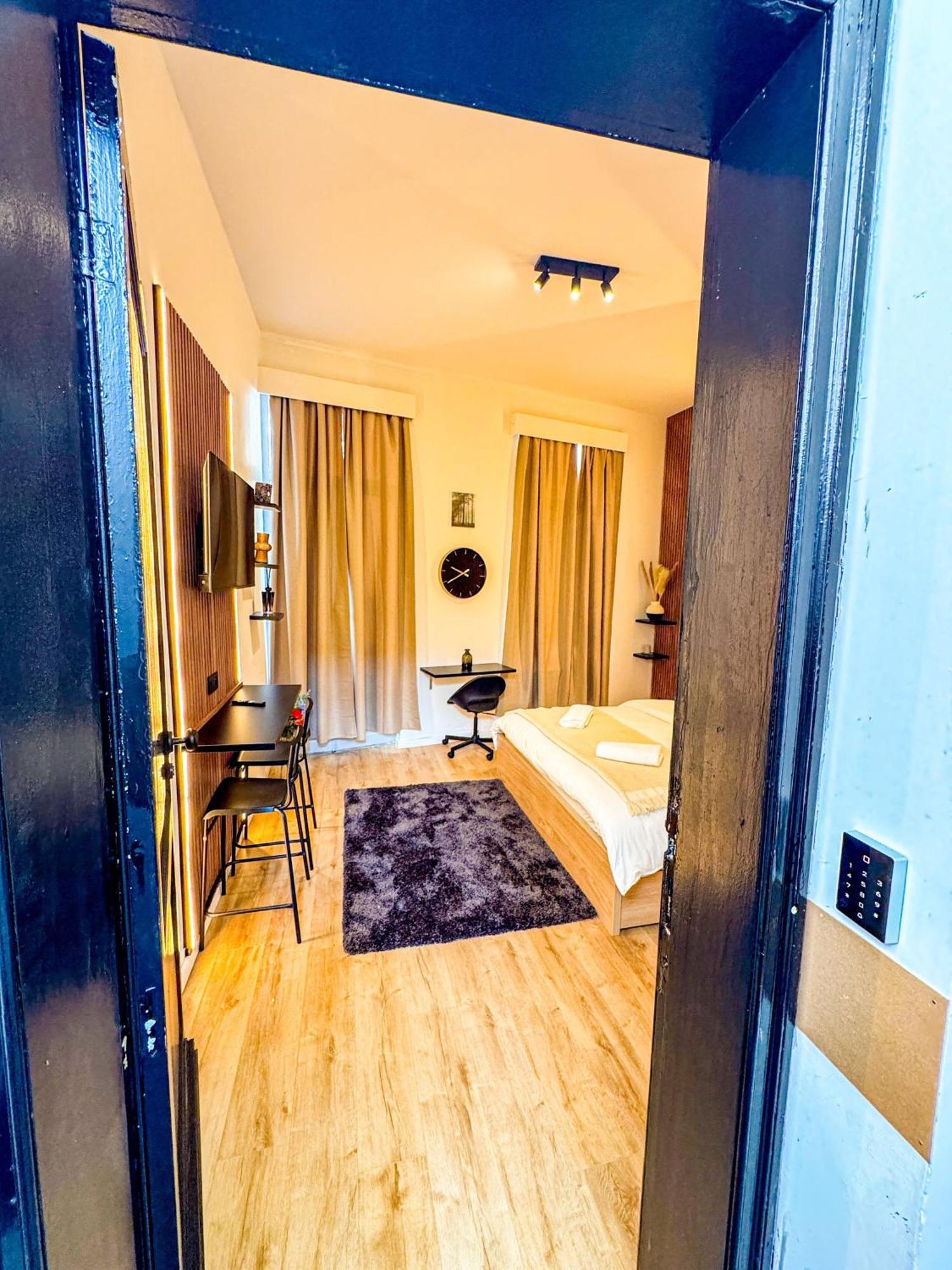 Appartement Lovely With View At Vibrant Ghent, Breezy Balcony Gent