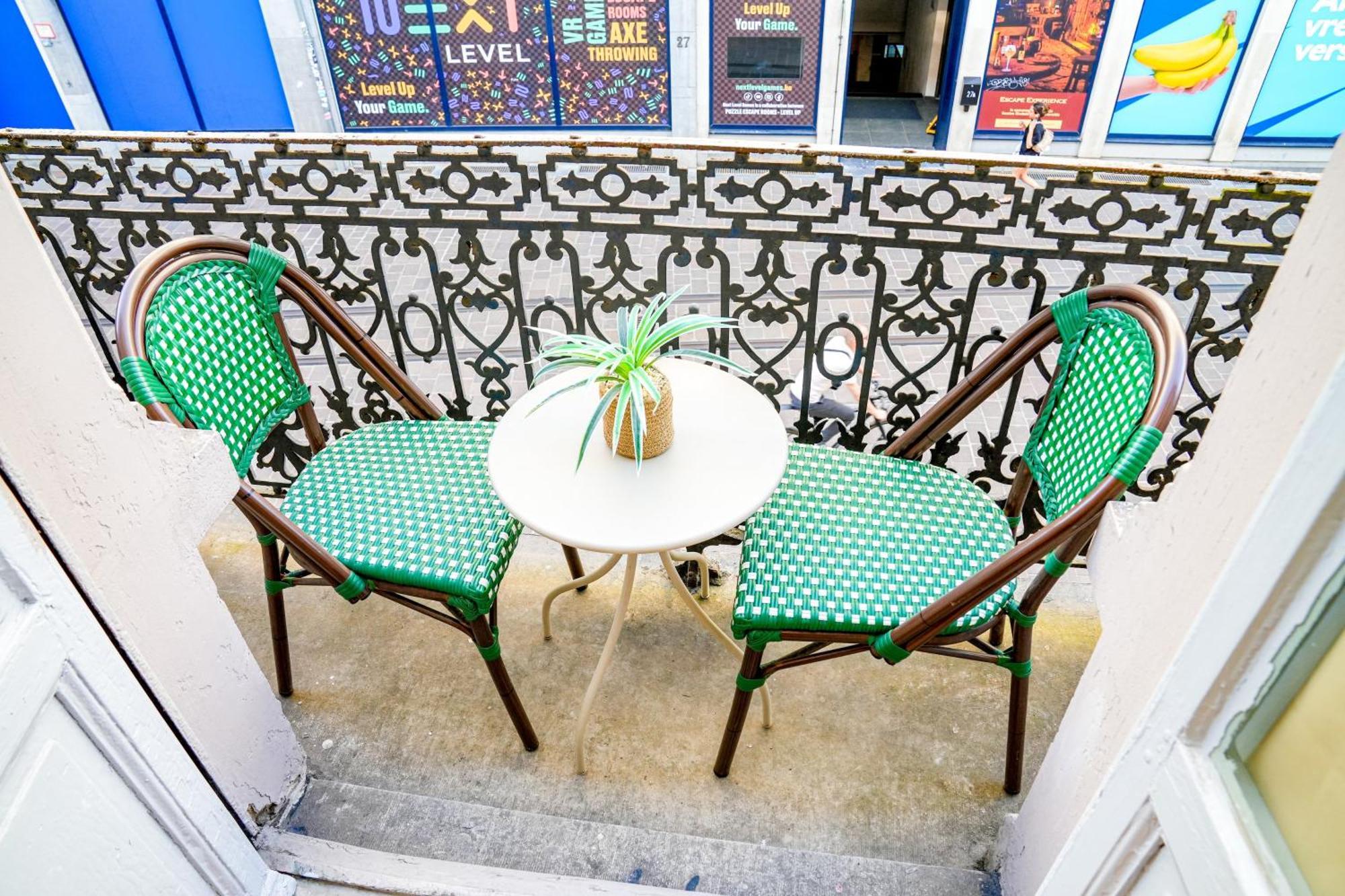 Lovely With View At Vibrant Ghent, Breezy Balcony Gent